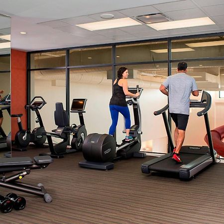 Courtyard By Marriott Calgary South Hotel Bagian luar foto